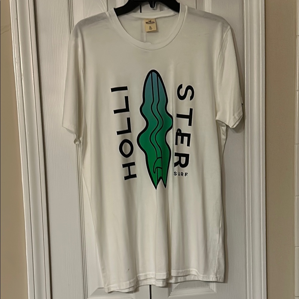 Hollister White Graphic T-Shirt